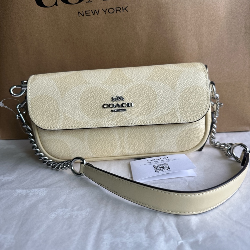 NWT coach! Hailey Flap Bag In Signature Canvas - Picture 10 of 10